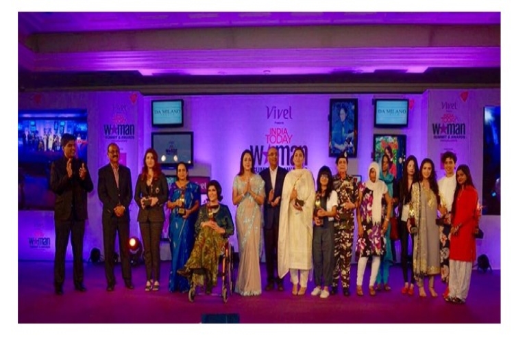 Glamour World Beauties เปล่งประกายที่งาน India Today Woman Summit and Awards